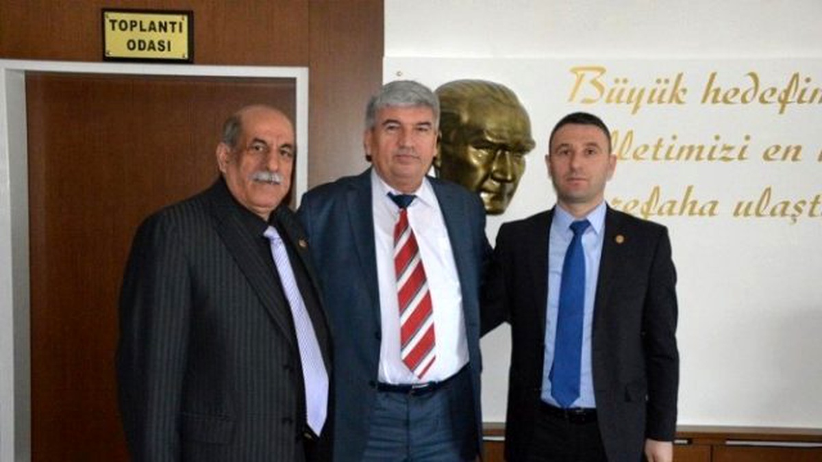 Muhtarlardan Kapaklı Belediye Başkanı Mandalı\'ya Teşekkür Ziyareti