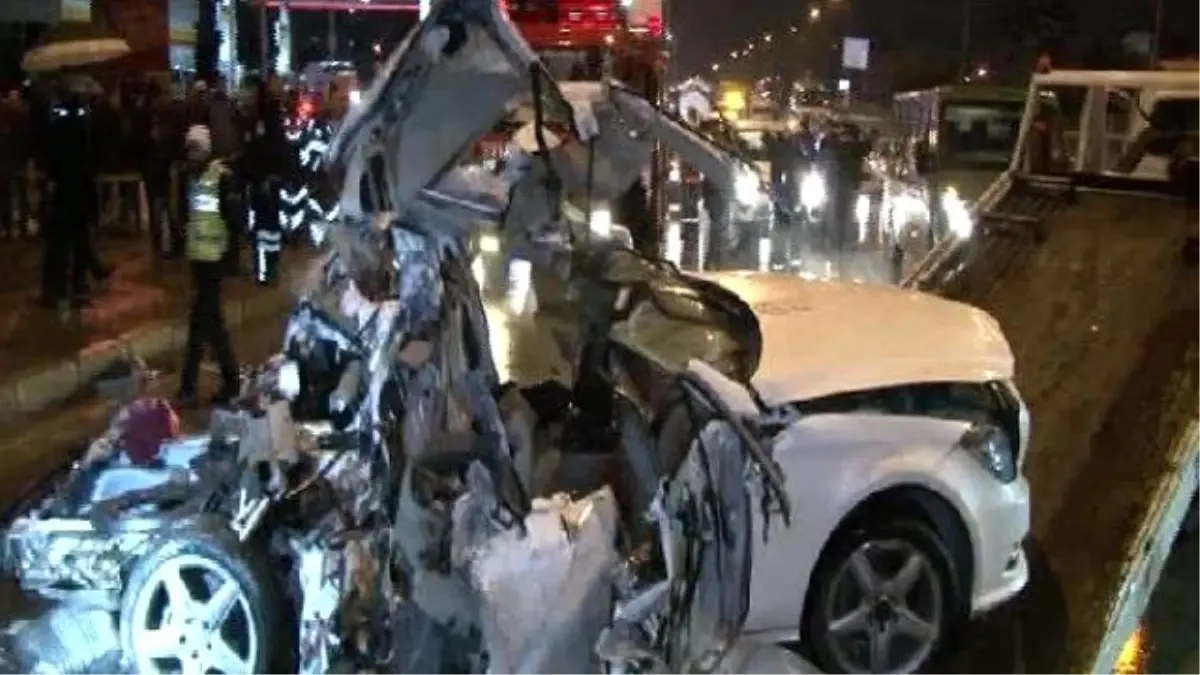 Şile Yolunda Feci Kaza: 3 Ölü 1 Ağır Yaralı