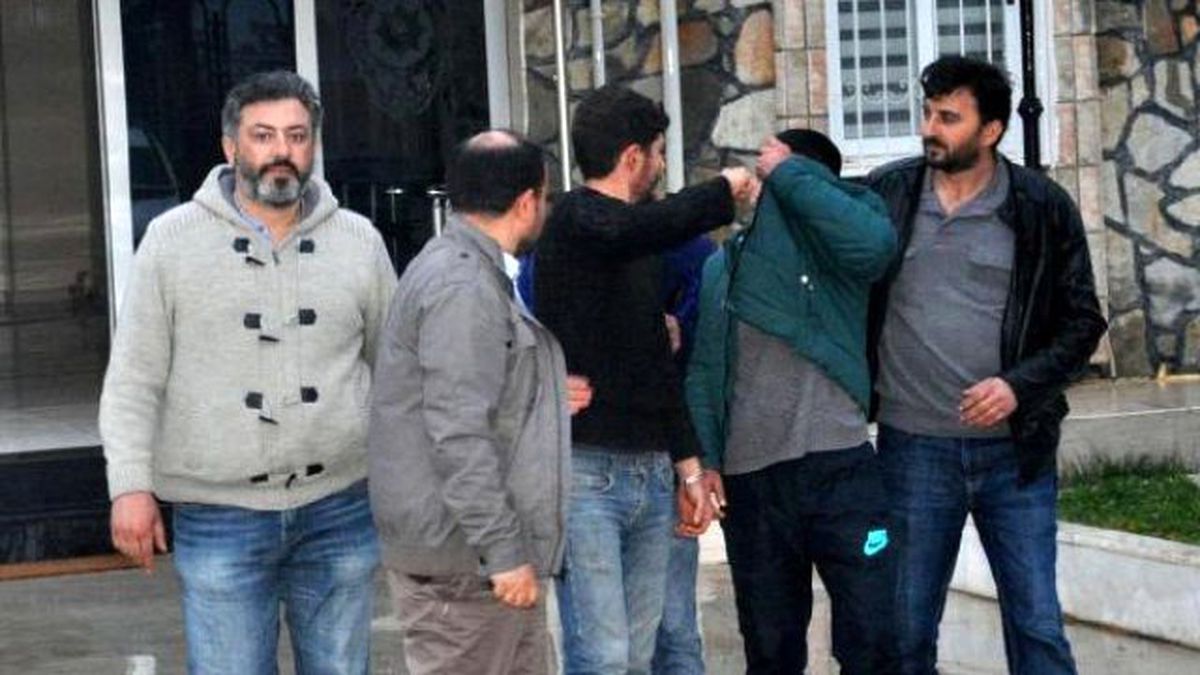 Çaldıkları Televizyonu Satarken Yakalanıp, Tutuklandılar
