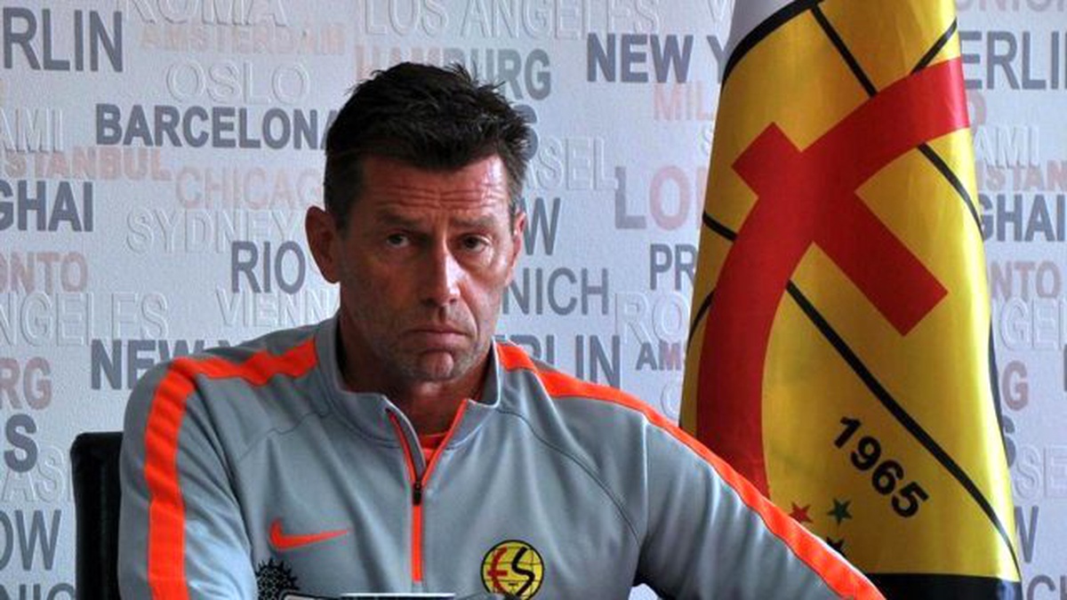 Eskişehirspor Teknik Direktörü Michael Skibbe, Mersin İdmanyurdu Galibiyetini Değerlendirdi
