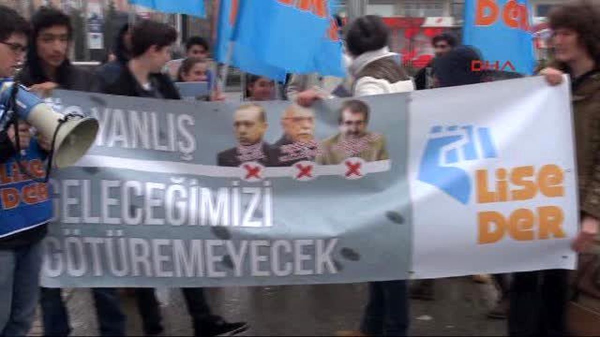 Liselilerden Ygs\'yi Kaldırın Eylemi
