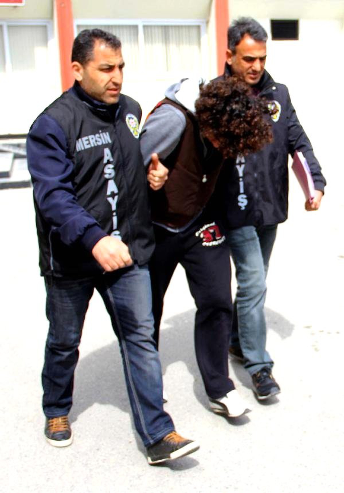 Soymak İçin Girdiği Kuyumcuda Dayak Yedi