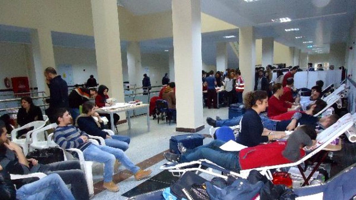 Bartın Üniversitesi\'nde Kan Bağışı Etkinliği