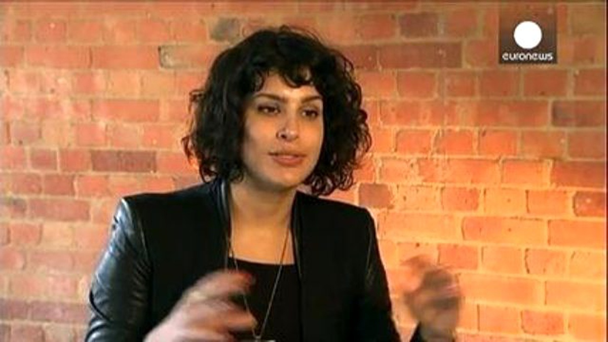 Biseksüel İranlı Kızın Kendini Bulma Macerası: "Appropriate Behaviour"