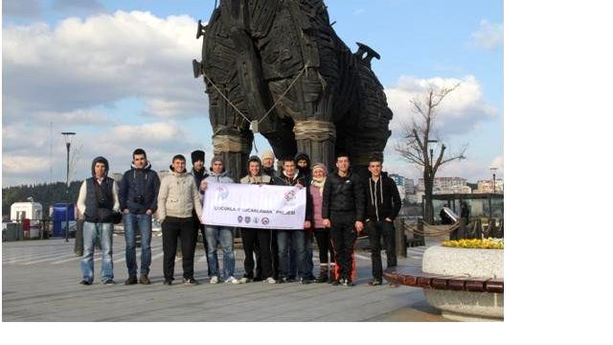 Çocukları Kucaklamak" Projesi Çanakkale Gezisi