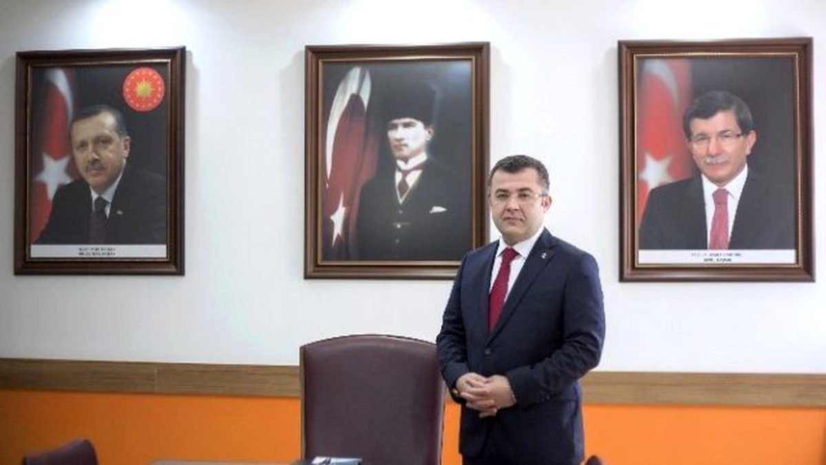 Düzce\'de 2,5 Yılda Sıcak Asfaltsız Köy Yolu Kalmayacak
