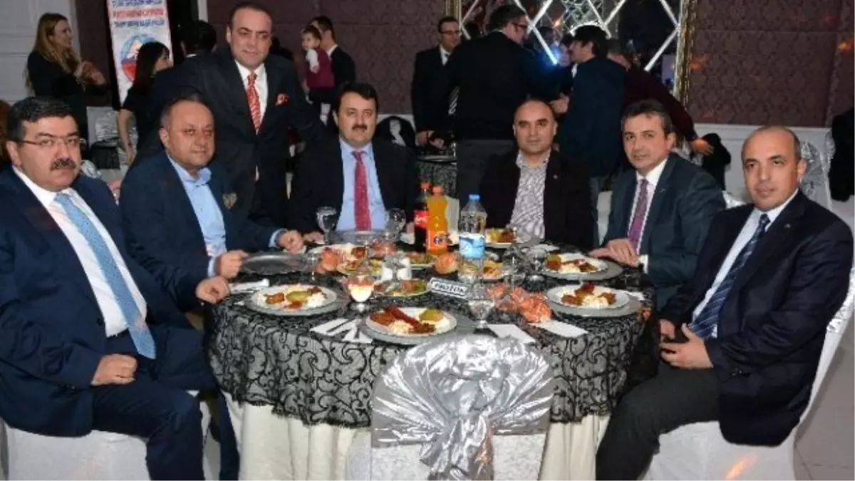 Emin Çınar Sağlıkçıları Unutmadı