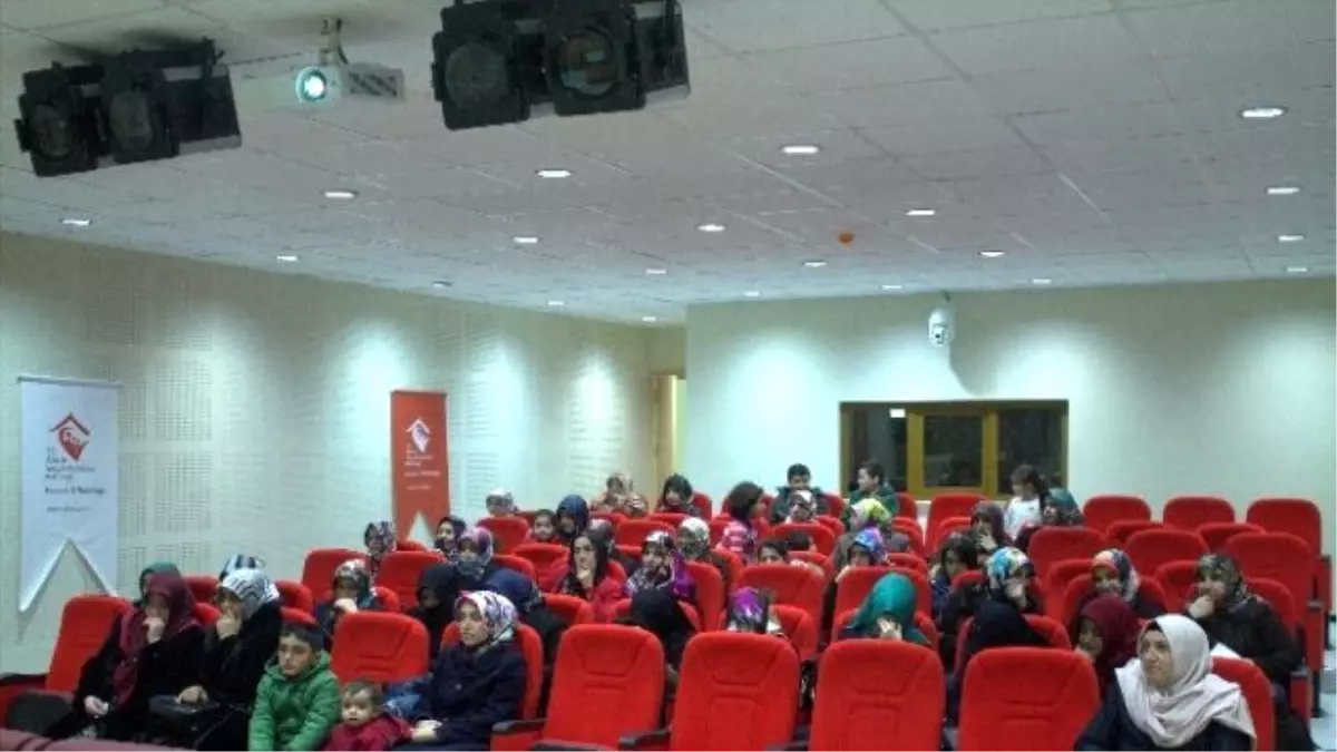 Erzurum\'da \'Çocukla İletişim\' Semineri...