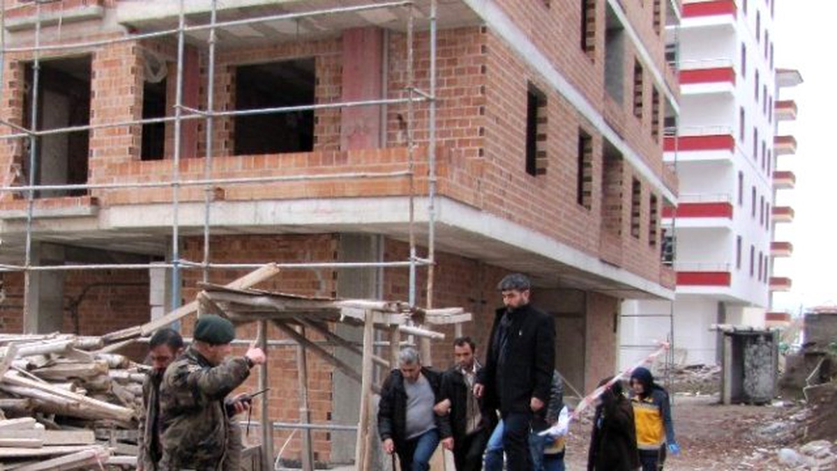 İntihara Kalkışan Şahsı Polis Vazgeçirdi