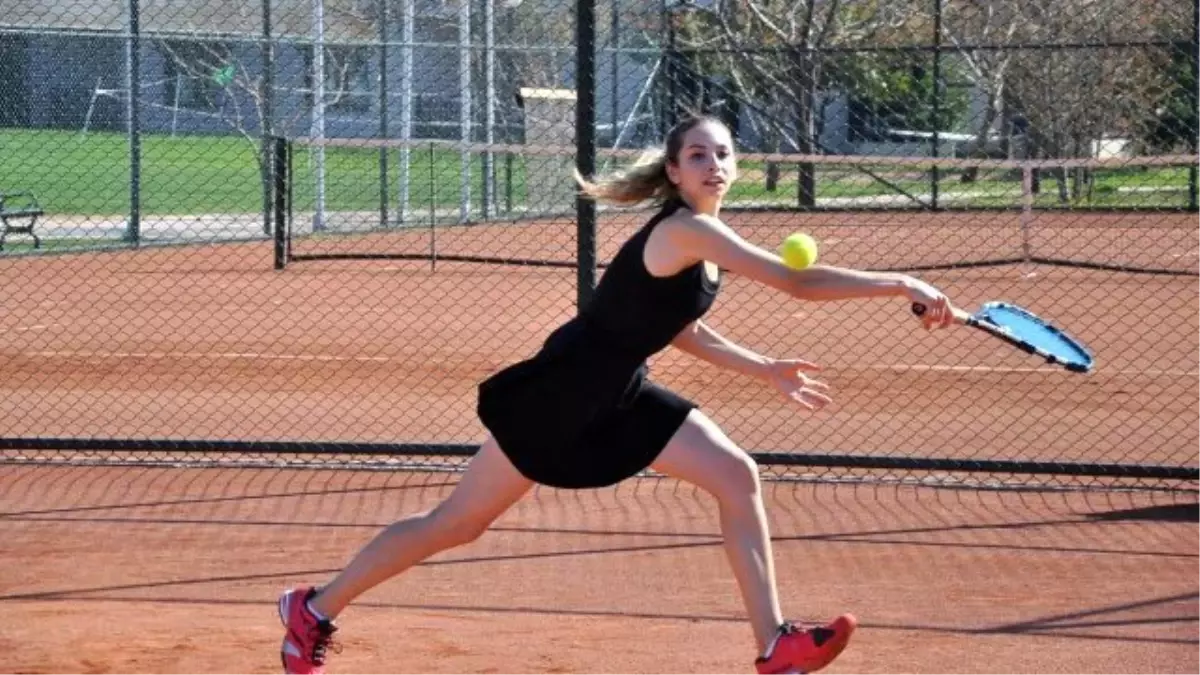 İstanbul Aydın Üniversitesi, Erkekler ve Kadınlarda Şampiyon Oldu