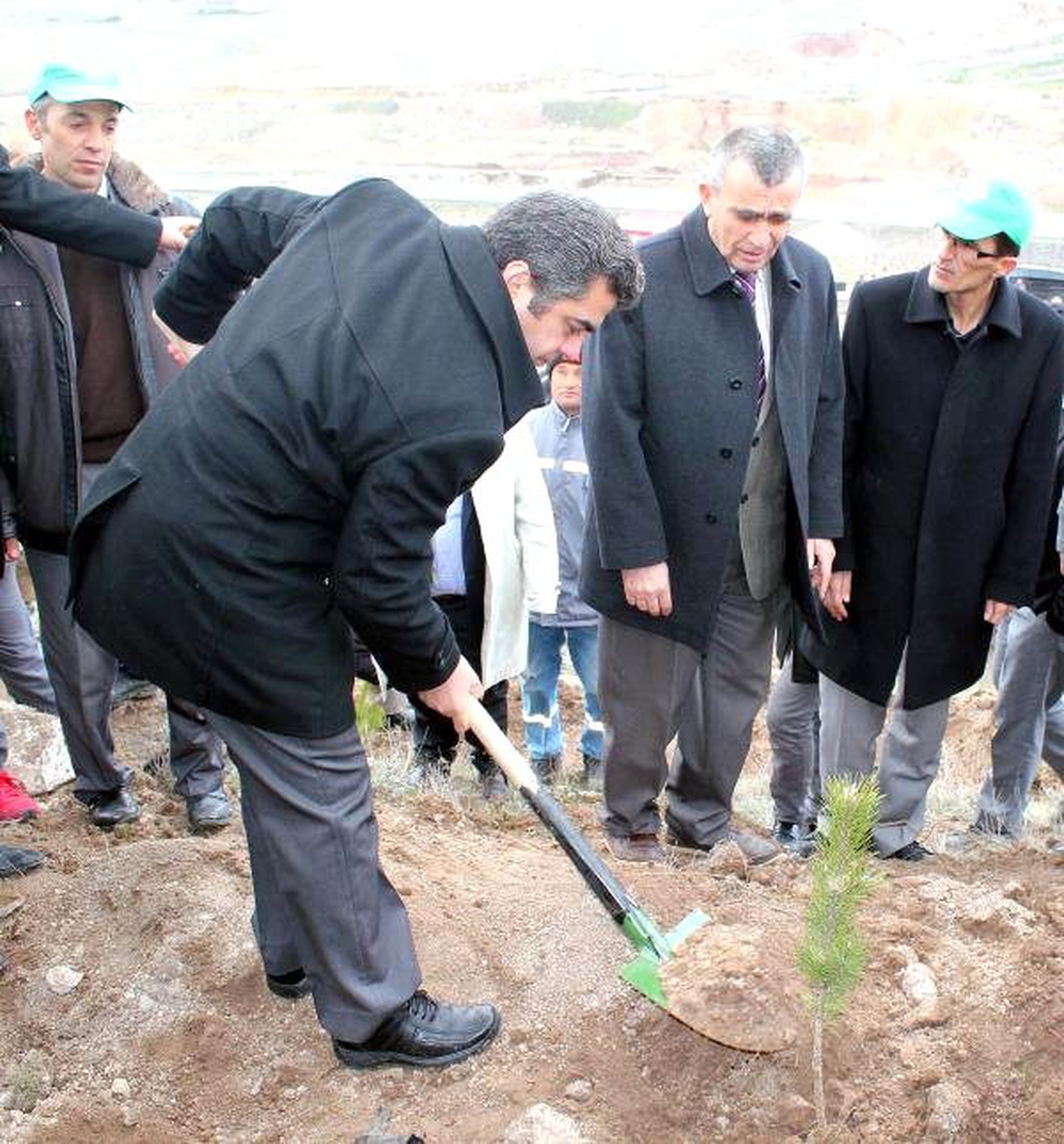 Kayseri\'de Çanakkale Şehitleri İçin 127 Bin 500 Fidan Dikildi