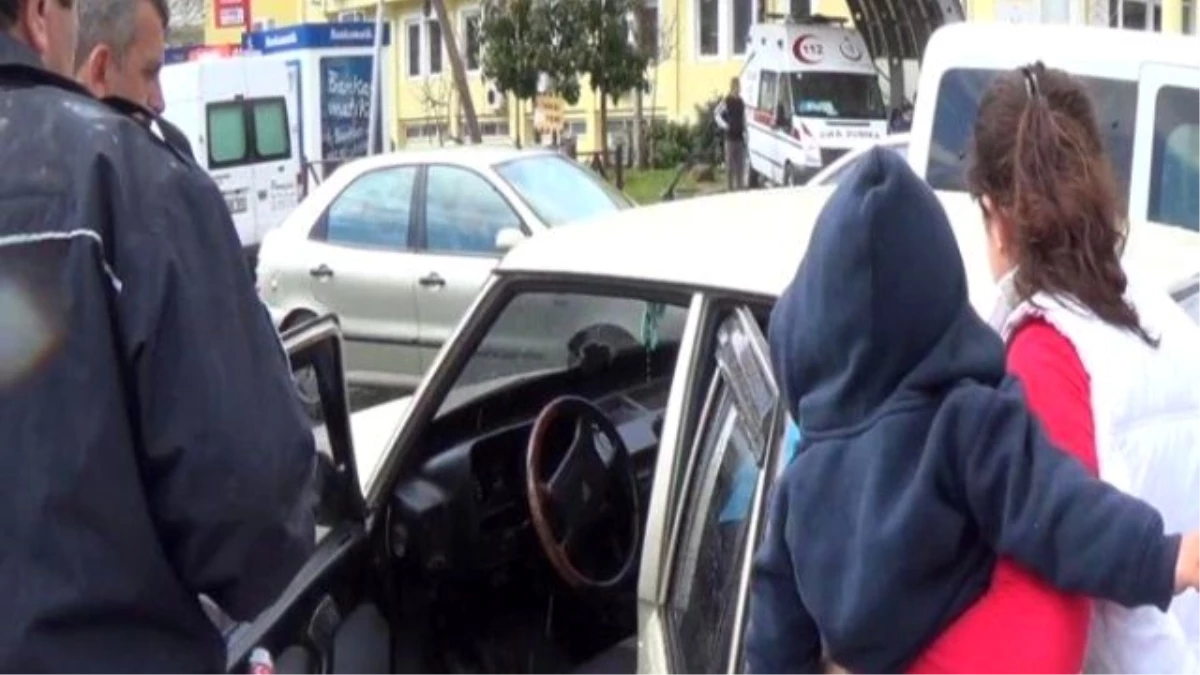 Muğla\'da Bebeğini Otomobilde Bırakan Anneye Polis Tepkisi