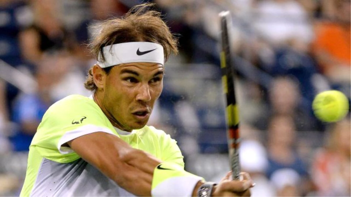 Nadal ve Federer\'den Güçlü Başlangıç