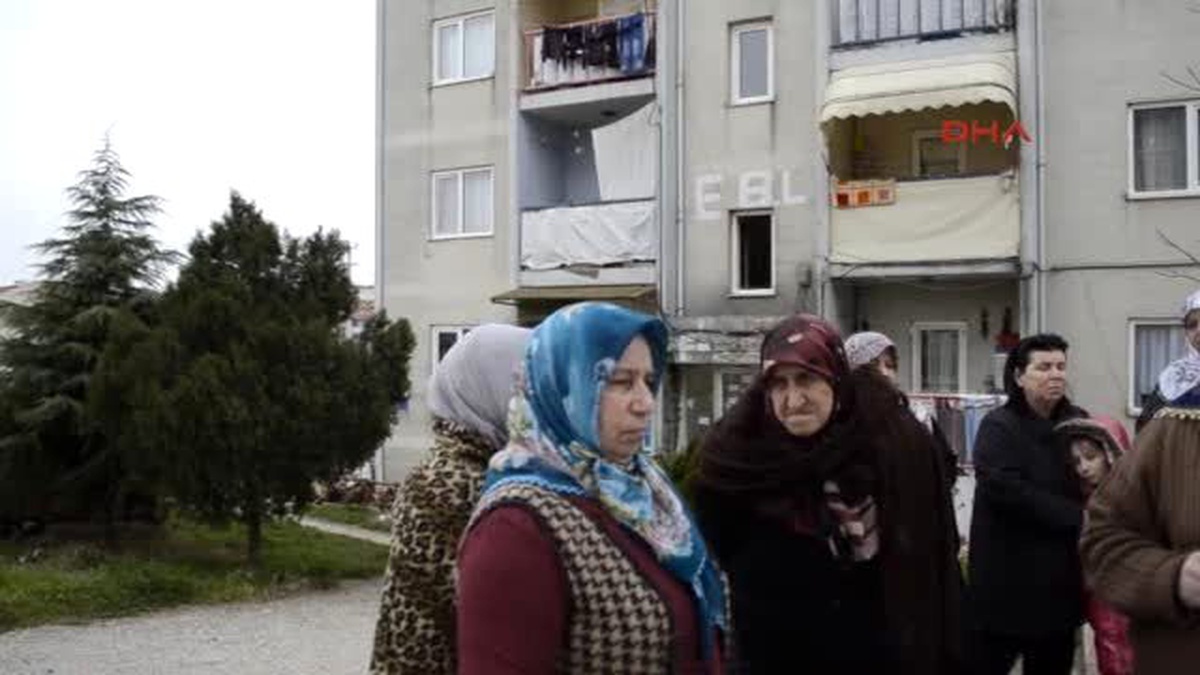 Sakarya Ferizli\'de Hibe Deprem Konutlarını Belediye Satışa Çıkardı