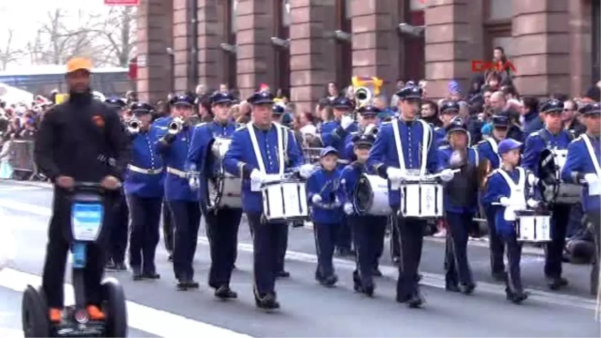 Strasbourg Karnavalı Coşturdu