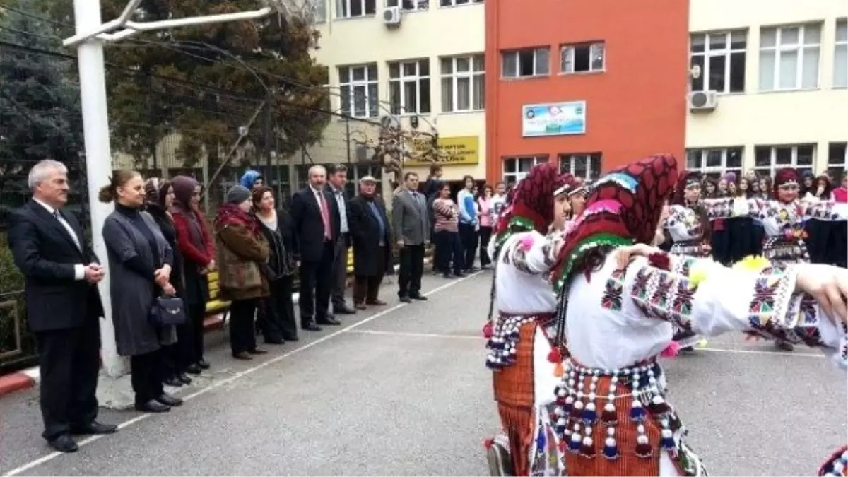 Akif\'in Torunu Tokat\'ta Coşkuyla Karşılandı