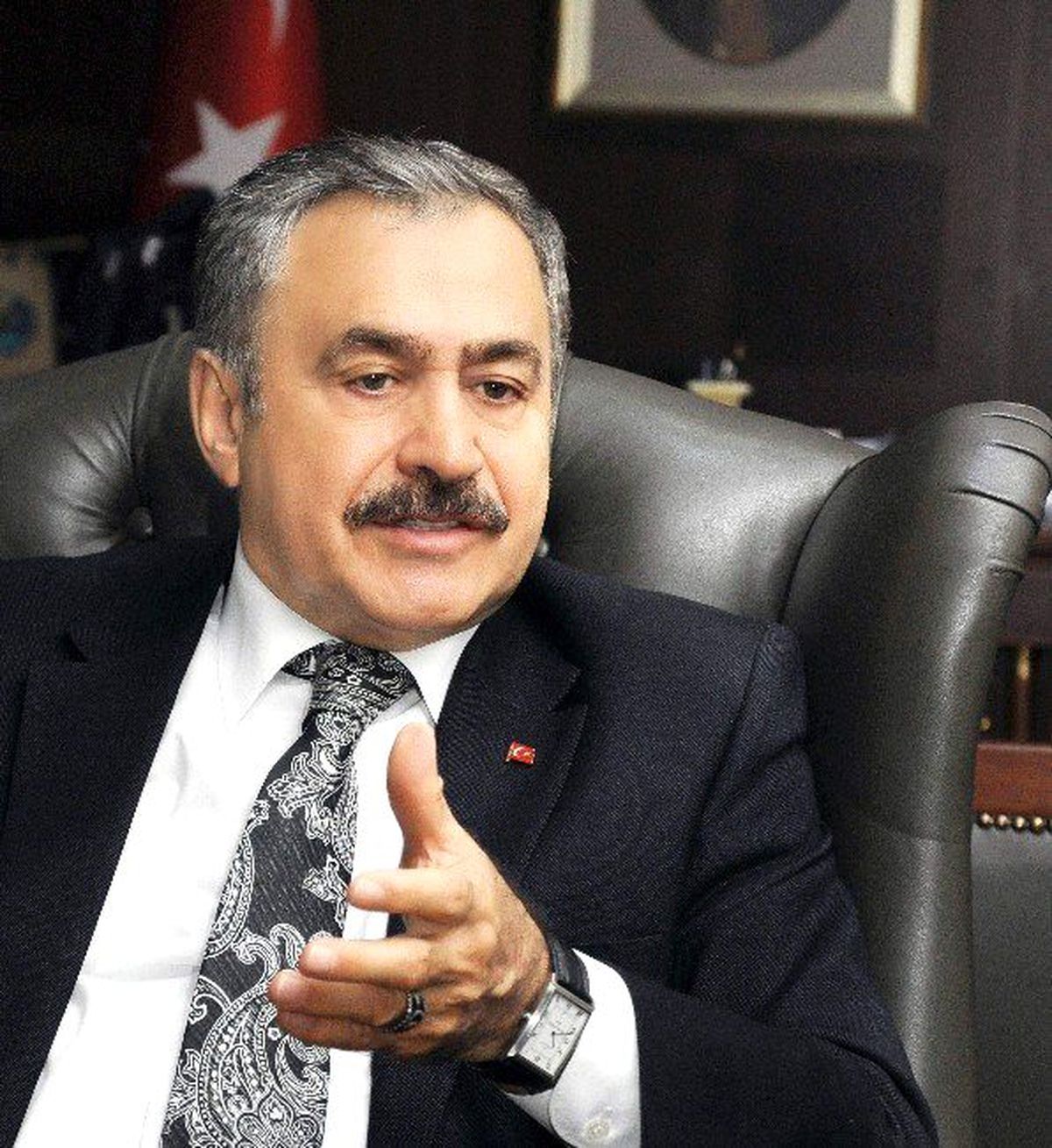 Bakan Eroğlu; "Vatan Uğruna 1867 Aydınlı Çanakkale\'de Şehit Düştü"