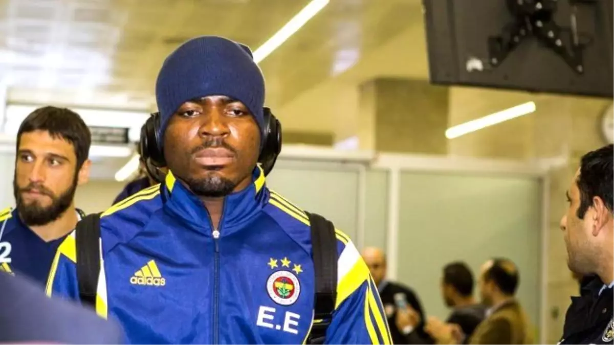 Emenike ile Fenerbahçeli Taraftar Arasında Gerginlik