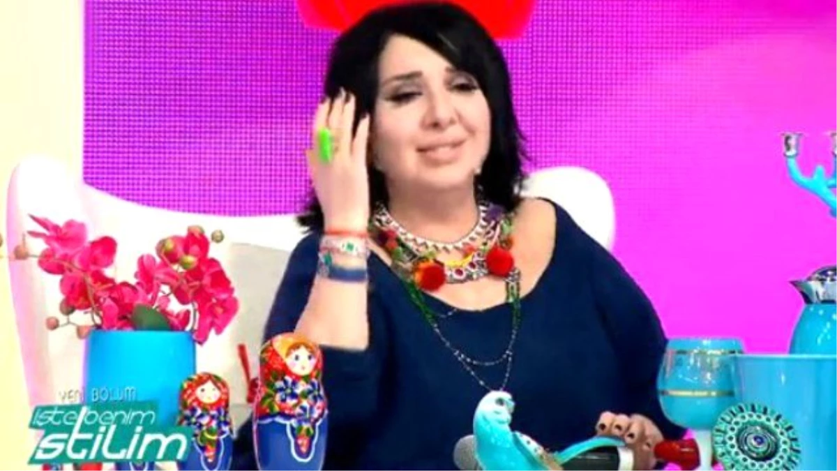Nur Yerlitaş \'Demba Ba\' Şarkısını Söyledi(!) Sosyal Medya Yıkıldı