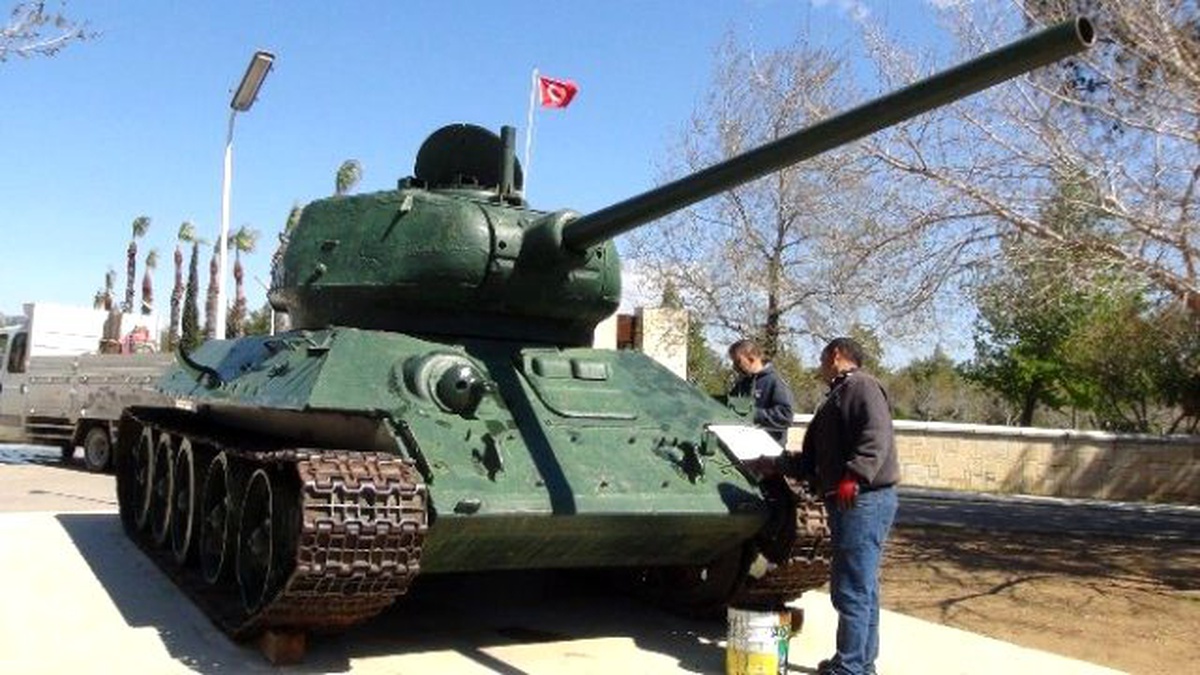 Silifkeliler, Tankla Topla Çanakkale Zaferi Kutlamasına Hazırlanıyor