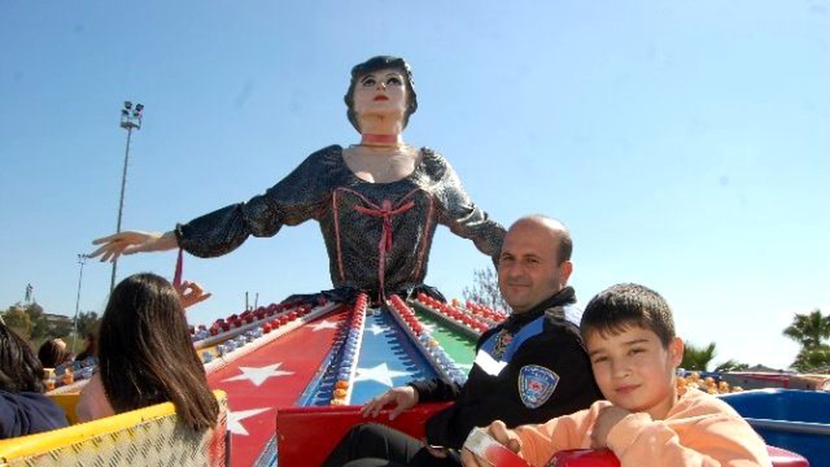 Toplum Destekli Polisler Öğrencileri Eğlendirdi
