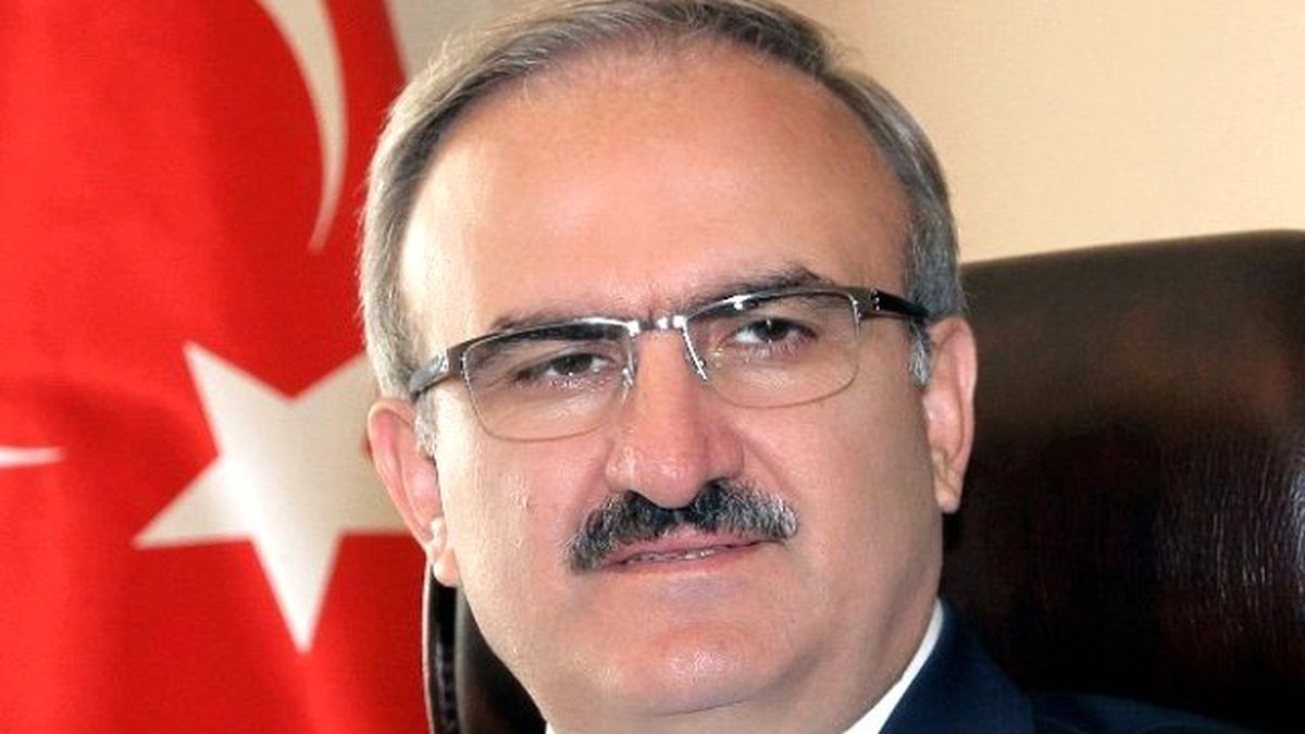 Vali Karaloğlu\'dan Çanakkale Zaferinin 100. Yıldönümü Mesajı