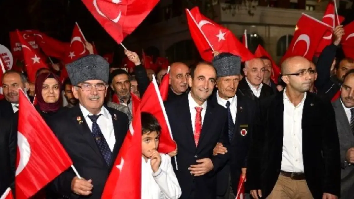 Yeni Yıldırım Şehit Yakınları ve Gazilerin Yanında