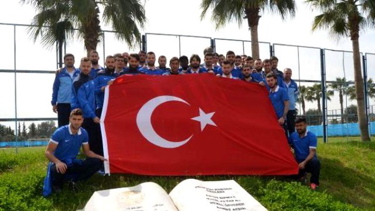 Adana Demirspor\'dan 2 Anlamlı Davranış