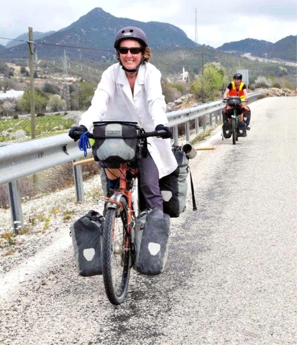 Bisikletle Dünya Turuna Çıkan 2 Hemşire Demre\'ye Geldi