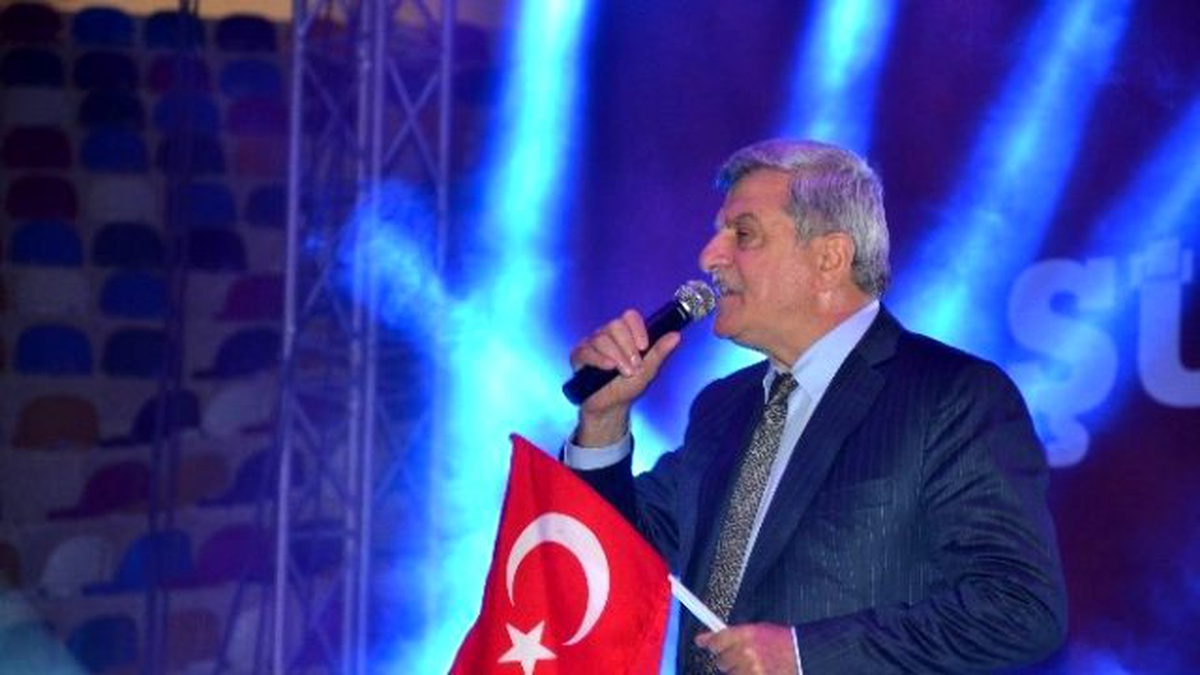 Çanakkale Zaferi Yavuz Bingöl\'ün Türküleri ile Kutlandı