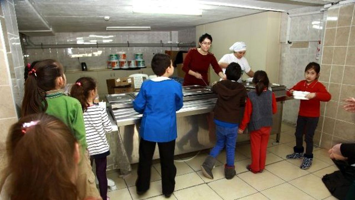 Denizli\'de 2 Bin 500 Öğrenciye \'Çanakkale Menüsü\'