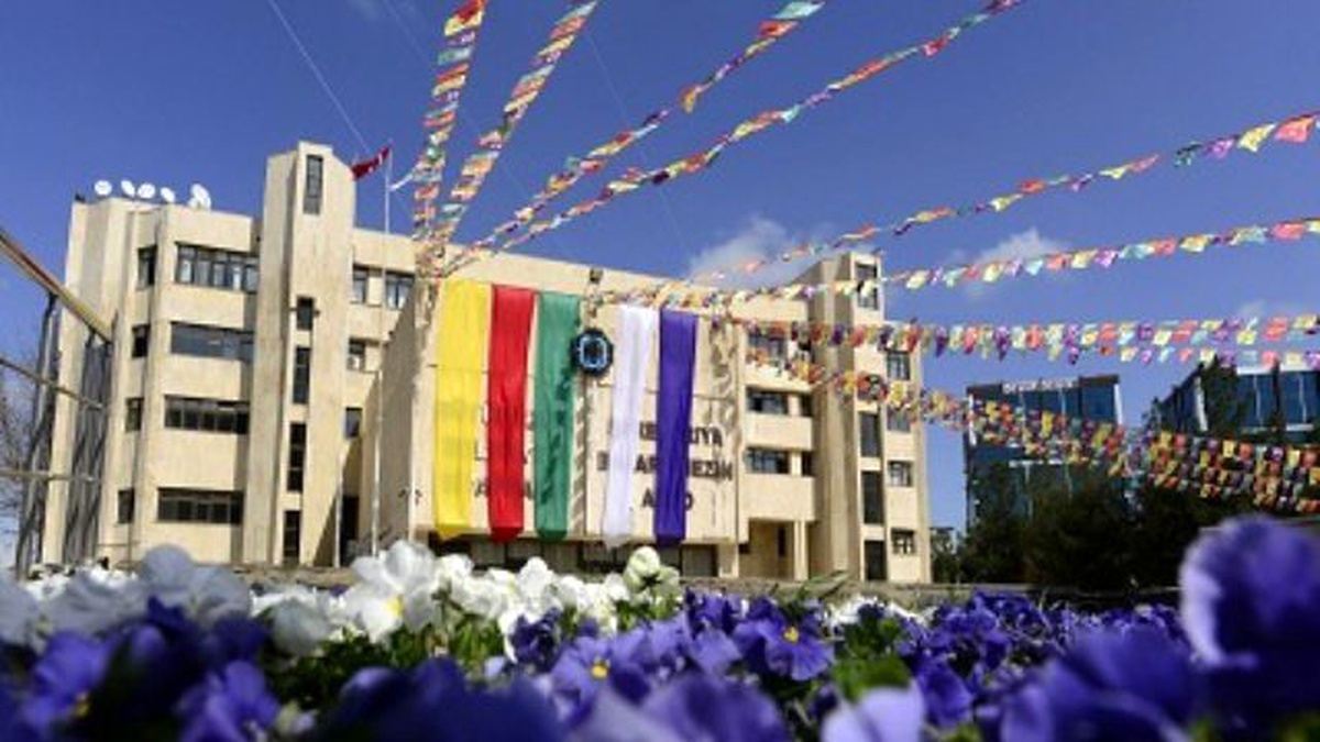 Diyarbakır\'da Newroz Hazırlıkları Tamamlanmak Üzere