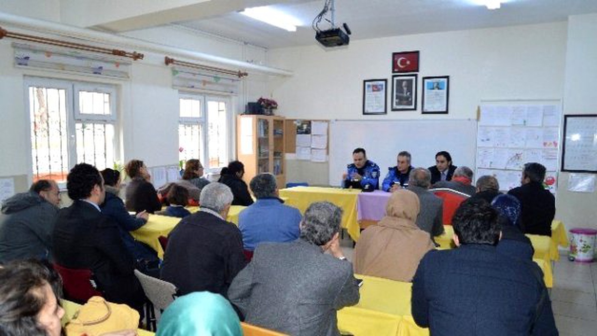 Erzincan Emniyetinden Başbağlar Mahallesine Huzur Toplantısı