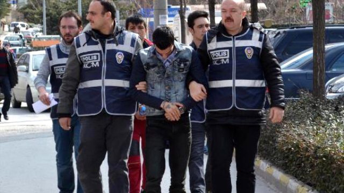 Eskişehir\'de Uyuşturucu Operasyonu: 7 Gözaltı