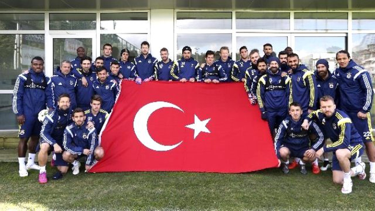 Fenerbahçe\'de Derbi Hazırlıkları Sürüyor