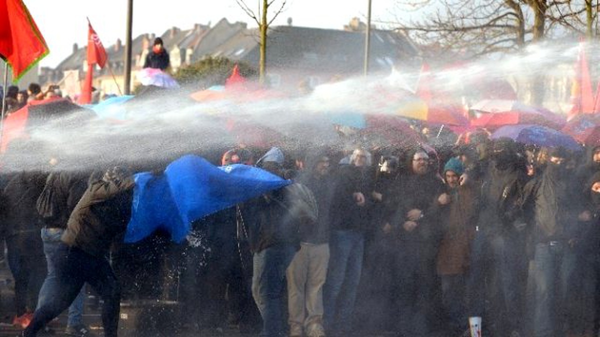 Frankfurt\'ta Avrupa Merkez Bankası Krizi