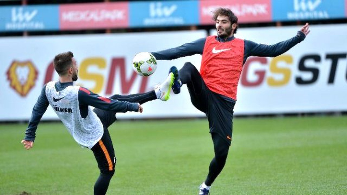 Galatasaray\'da Selçuk Takımla Çalıştı