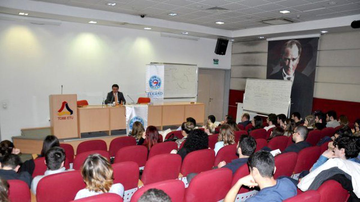 Genç İşadamından Üniversitelilere Girişimciliğin Şifreleri