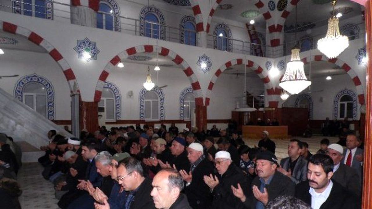 Gölbaşı İlçesinde Şehitler İçin Hatim Programı Düzenlendi