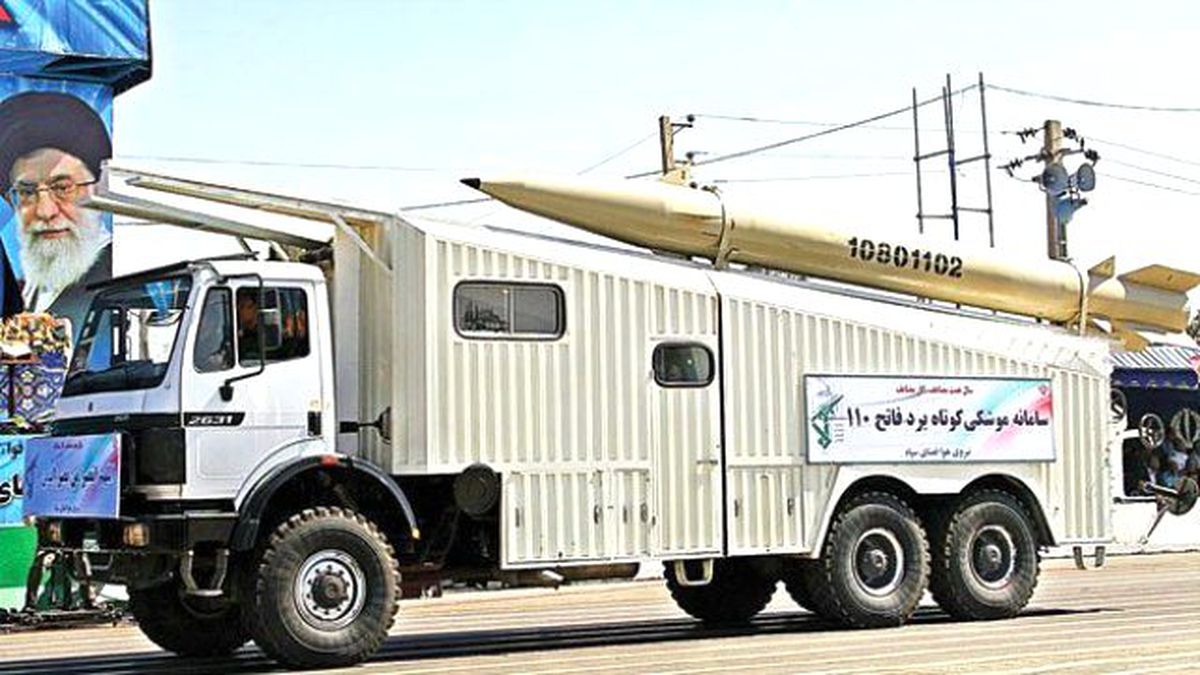 Fecr Roketi ve Fetih Füzesi Nedir ? İran'dan Irak'a Füze