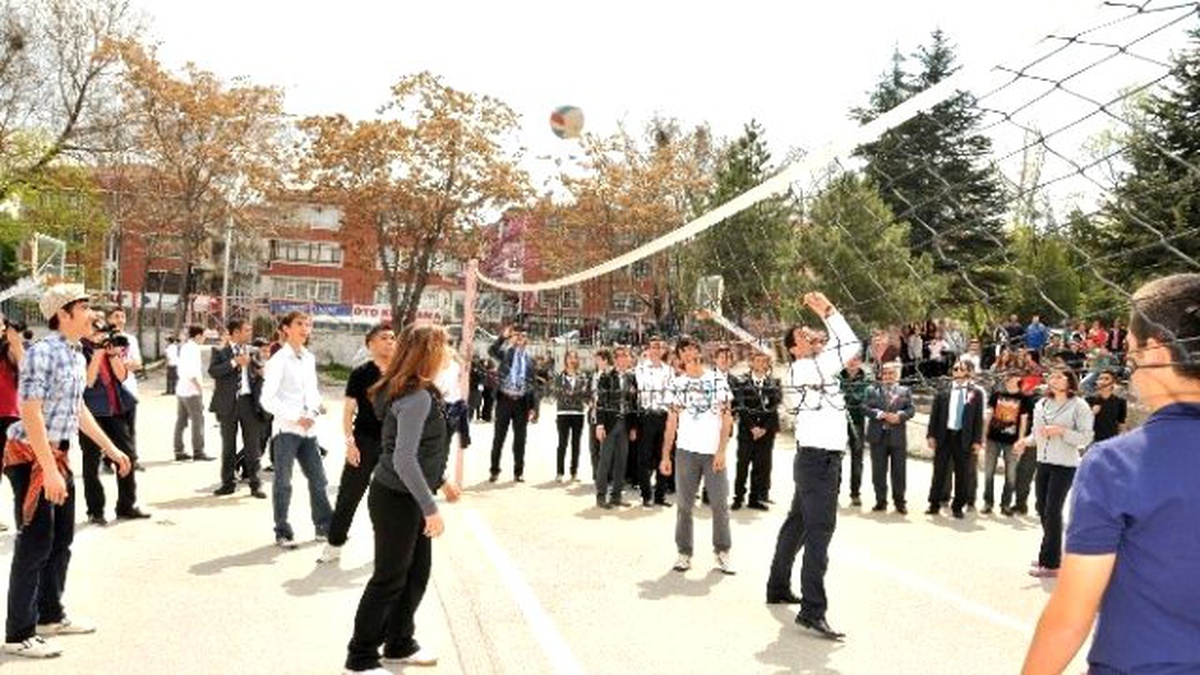 Keçiören Belediyesi "Sağlıklı Bir Gençlik" İçin Seferber Oldu