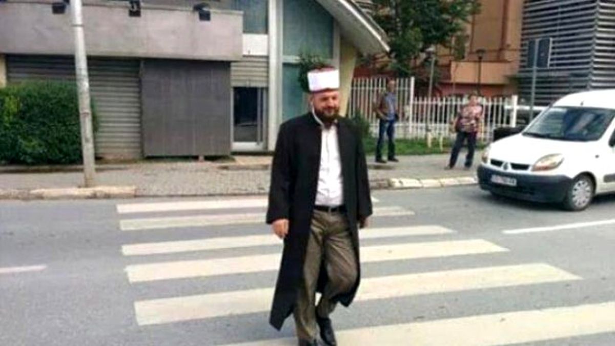 Kosova\'da Cami İmamı Görevinden Alındı