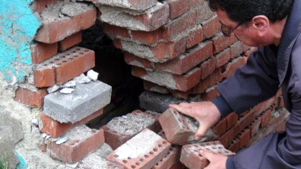 Çöplüğe Dönüşen Türbe Yıkılmayla Karşı Karşıya