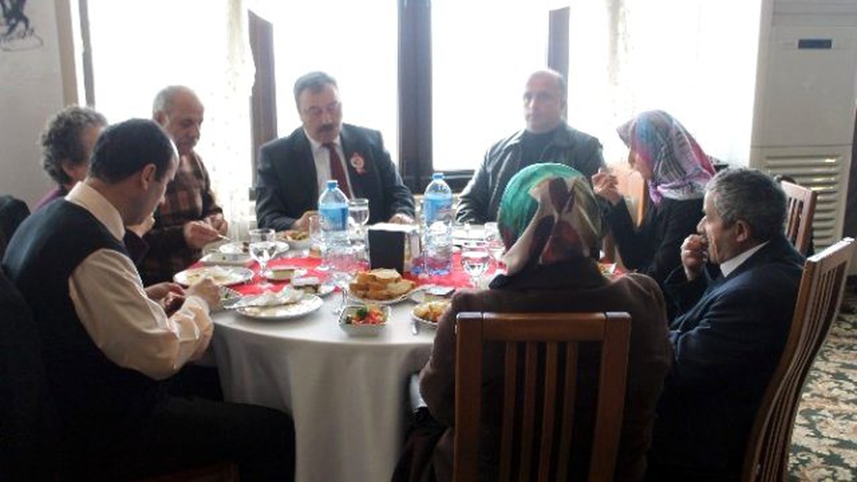 Şehit Aileleri ve Gaziler Bir Araya Geldi