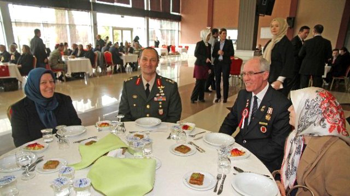 Şehit Yakınları ve Gaziler Yemekte Buluştu