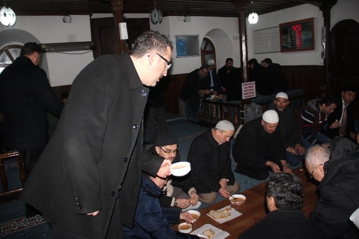 Sinop\'ta Sabah Namazında Çanakkale Şehitlerini Anma Programı