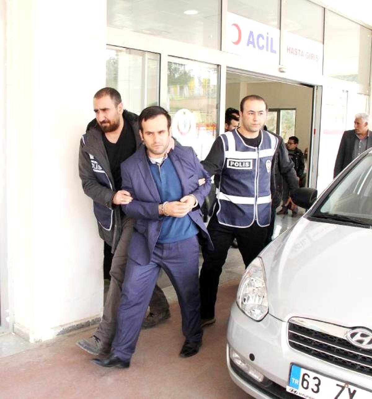 Telefon Dolandırıcılığı İddiasına 3 Gözaltı