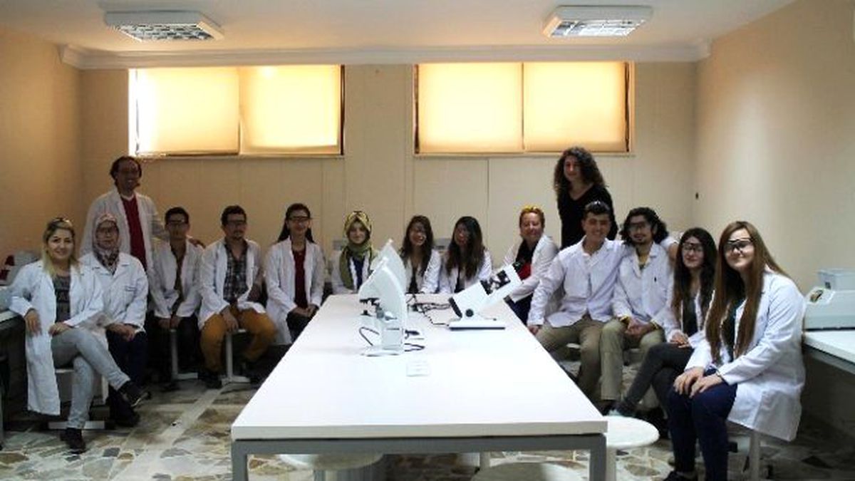 Toros Üniversitesi Gözlükçüleri Nitelikli Eleman Yetiştiriyor