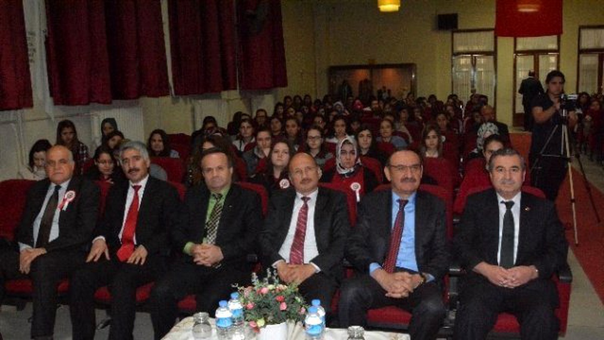 Yenişehirlioğlu Öğrencilere Çanakkale\'yi Anlattı