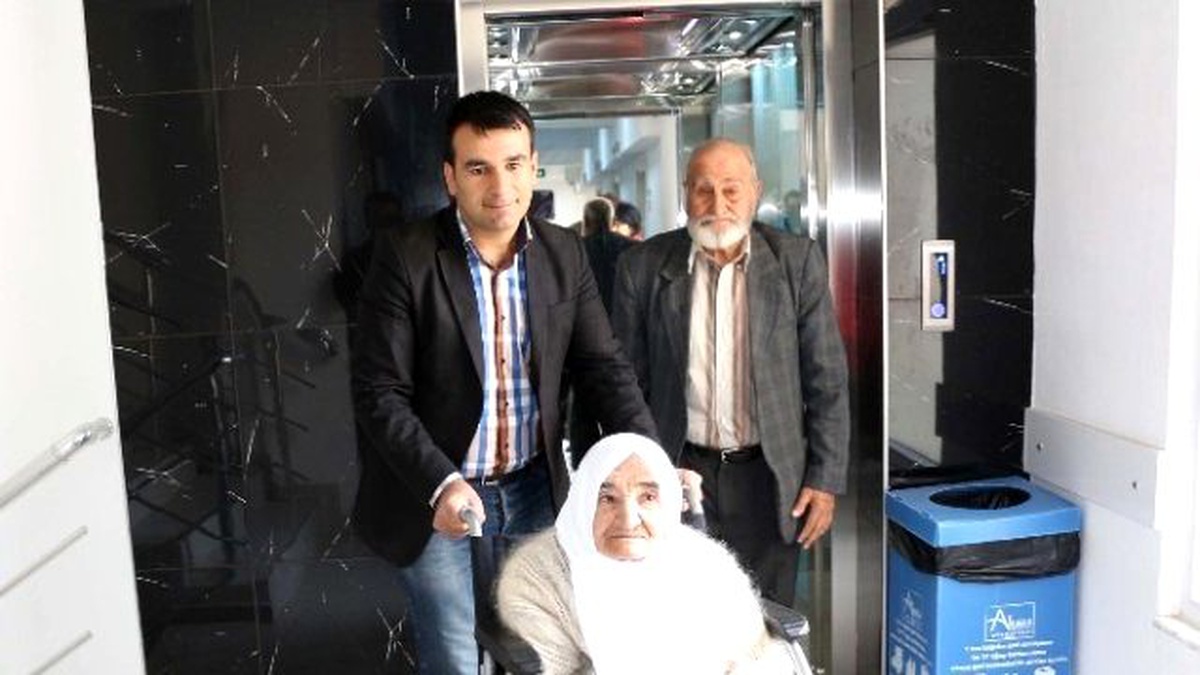85 Yaşındaki Şefika Nine\'ye Belediyeden Şefkat Eli